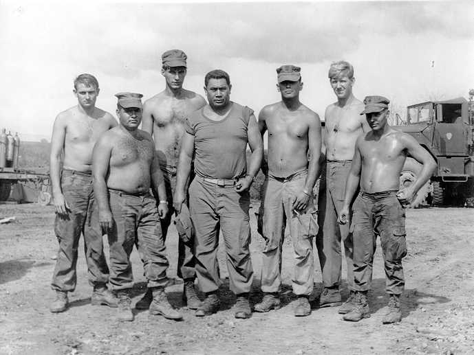 373.jpg (42621 bytes)